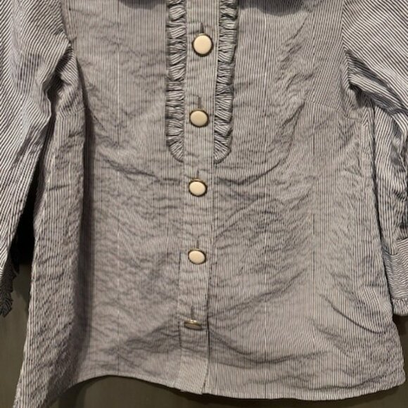 Vintage pilgrim collar seersucker blouse with large white buttons - Picture 14 of 16